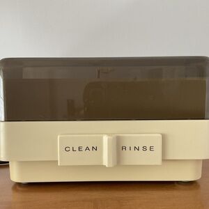 Vintage Connoisseurs Electro-Sonic Jewelry Cleaning Machine - Cleans and Rinses